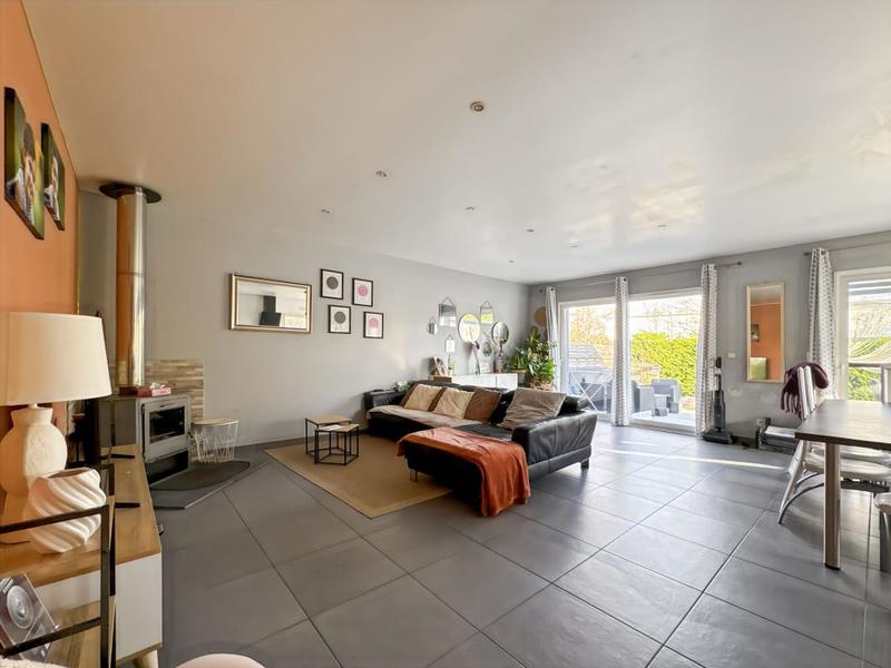 Maison - 143 m² - 5 pièces