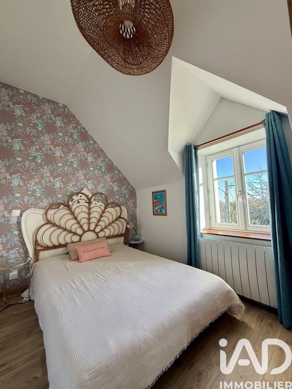 Maison - 180 m² - 7 pièces