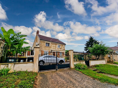 Maison - 106 m² - 5 pièces