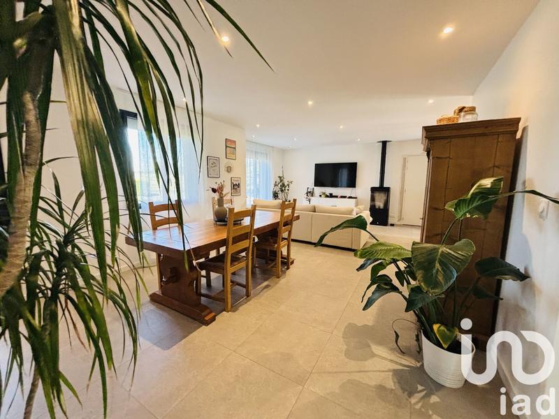 Maison - 97 m² - 4 pièces