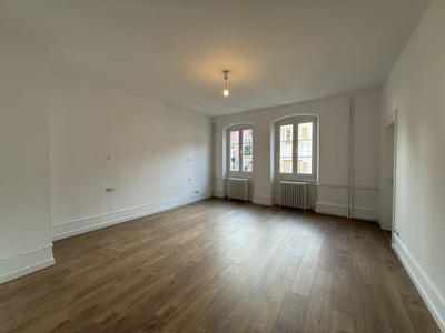 Appartement - 89 m² - 2 pièces