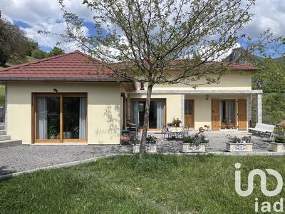 Maison - 155 m² - 3 pièces