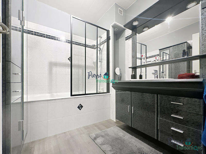 Maison - 123 m² - 6 pièces