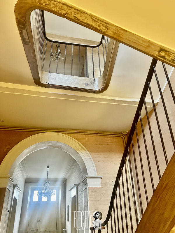 Maison - 326 m² - 12 pièces