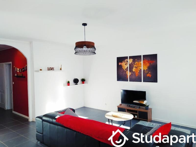 Chambre - 9 m² - 1 pièce