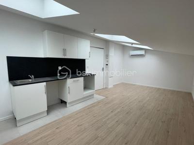 Studio - 24 m² - 1 pièce