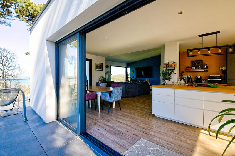 Maison contemporaine - 185 m² - 6 pièces