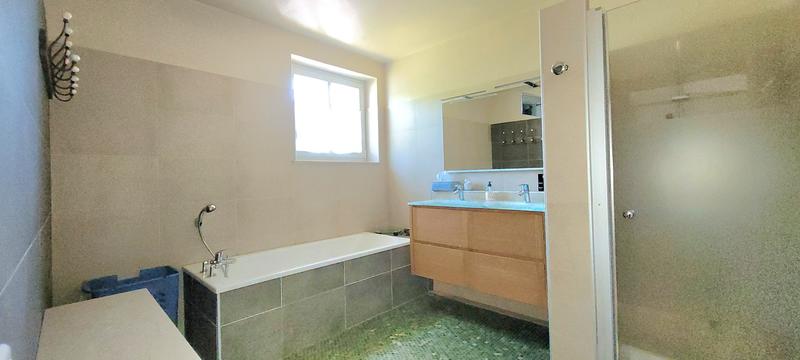 Maison - 160 m² - 8 pièces