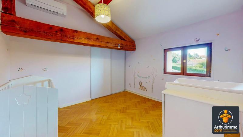 Maison - 180 m² - 7 pièces