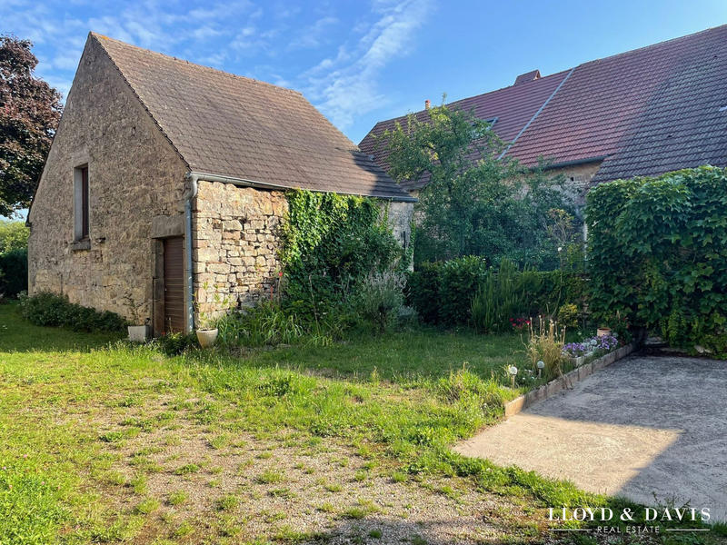 Maison - 230 m² - 13 pièces