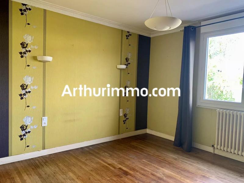 Maison - 157 m² - 8 pièces