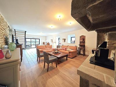 Maison en pierre - 108 m² - 5 pièces