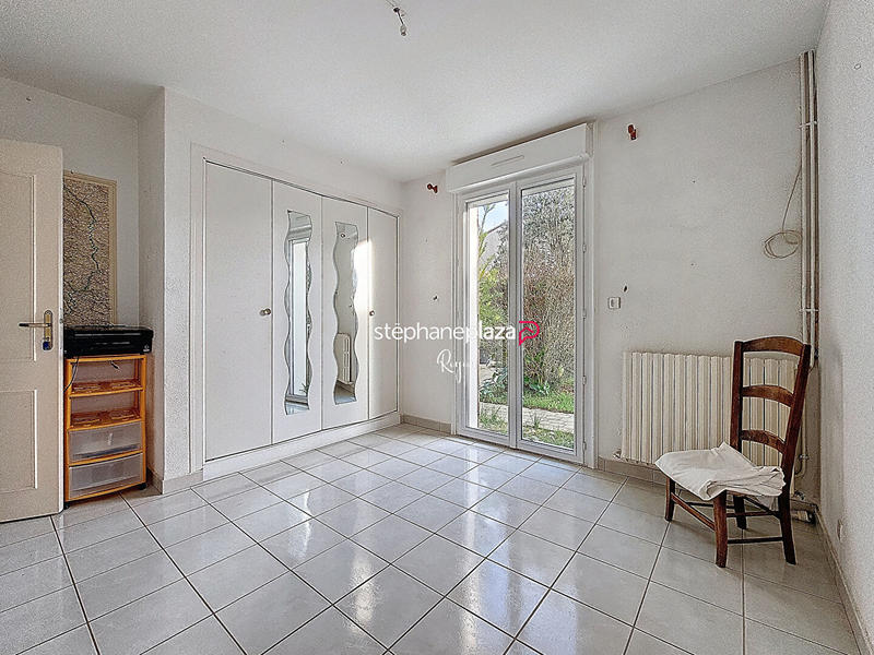 Maison - 215 m² - 11 pièces