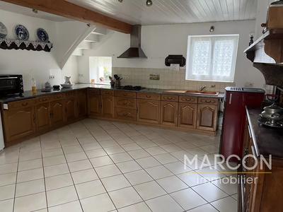 Maison - 98 m² - 4 pièces