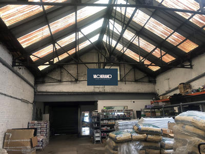 Local d'activités - 113 m²