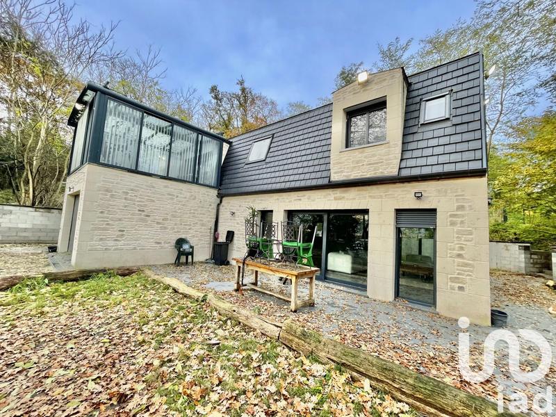 Maison - 185 m² - 6 pièces