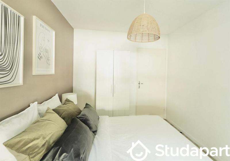 Chambre - 10 m² - 1 pièce