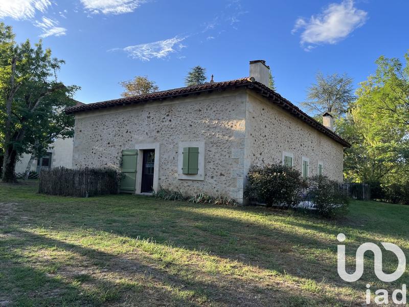 Maison - 729 m² - 23 pièces