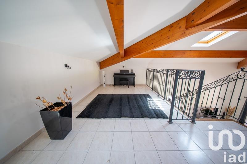 Maison - 261 m² - 6 pièces