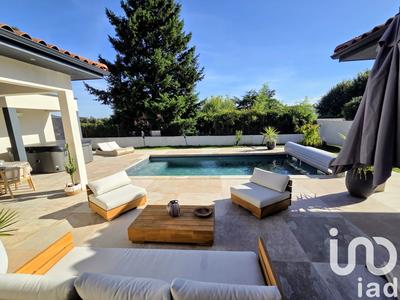 Maison - 135 m² - 6 pièces