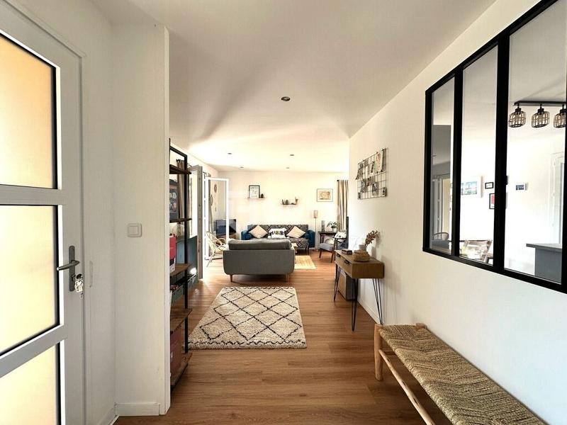 Maison - 123 m² - 6 pièces