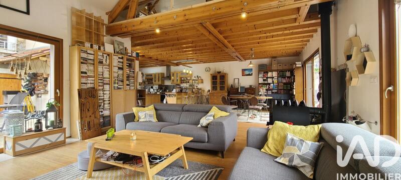 Maison - 166 m² - 7 pièces