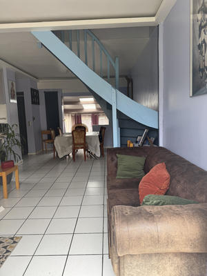 Maison - 89 m² - 6 pièces