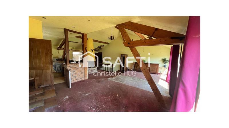 Maison - 1 200 m² - 35 pièces