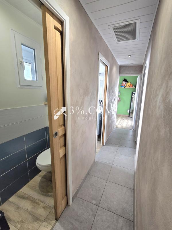 Maison - 99 m² - 6 pièces