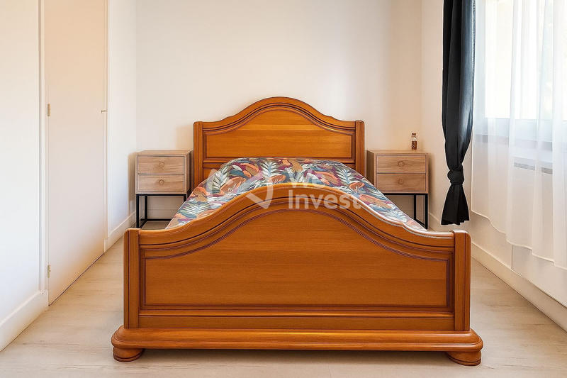 Maison traditionnelle - 147 m² - 8 pièces