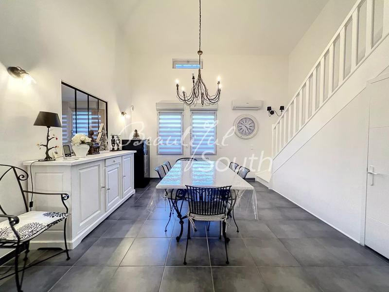 Maison - 162 m² - 6 pièces