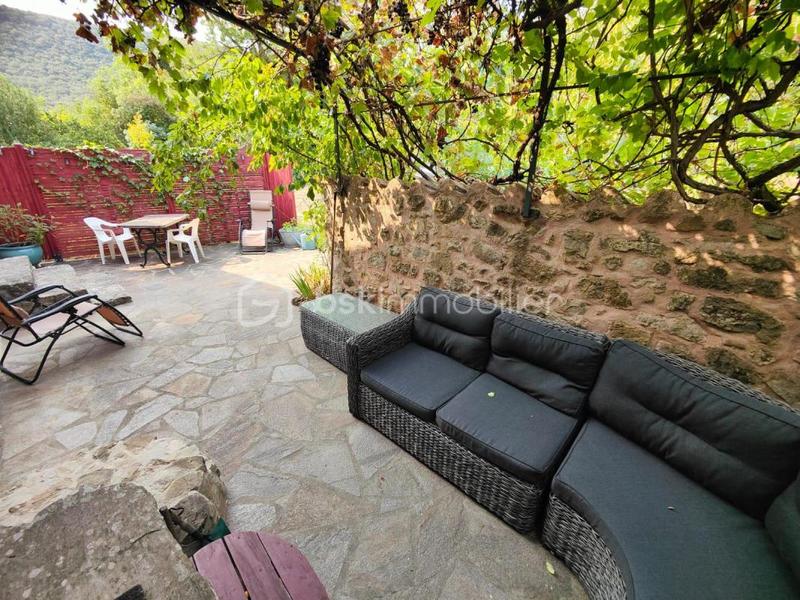 Maison en pierre - 100 m² - 5 pièces