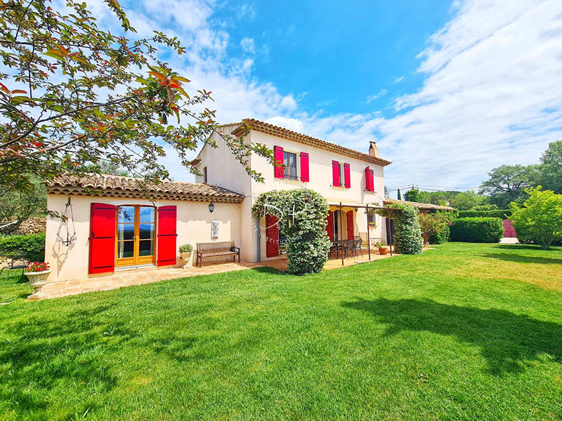 Maison - 147 m² - 5 pièces