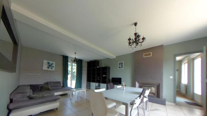 Maison - 204 m² - 6 pièces