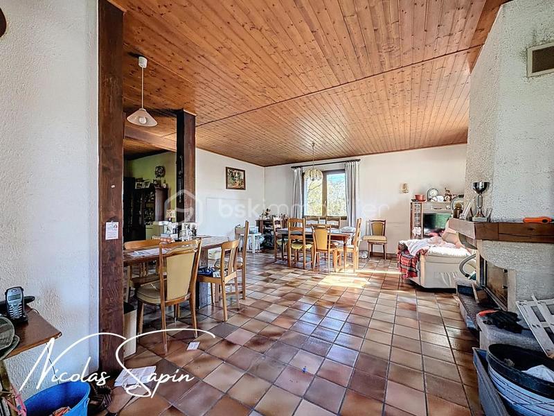 Maison - 128 m² - 5 pièces