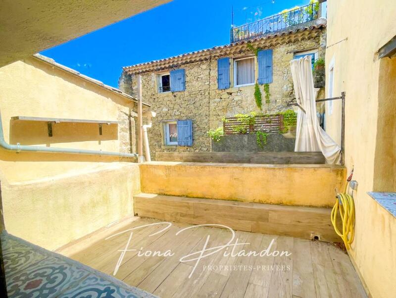 Maison de village - 132 m² - 9 pièces