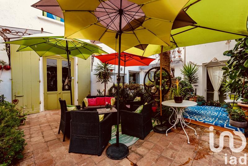 Maison - 366 m² - 26 pièces