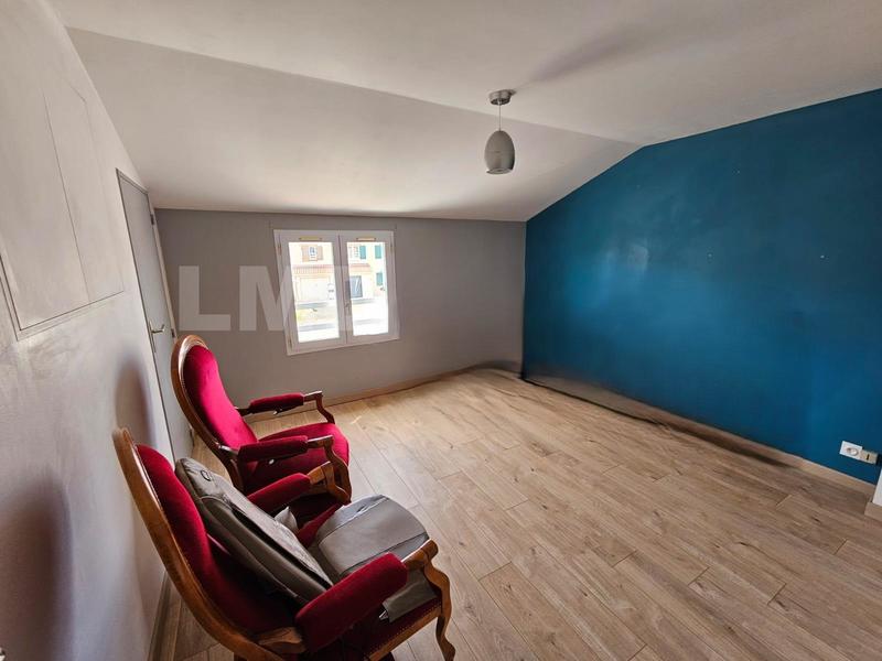 Maison traditionnelle - 70 m² - 4 pièces