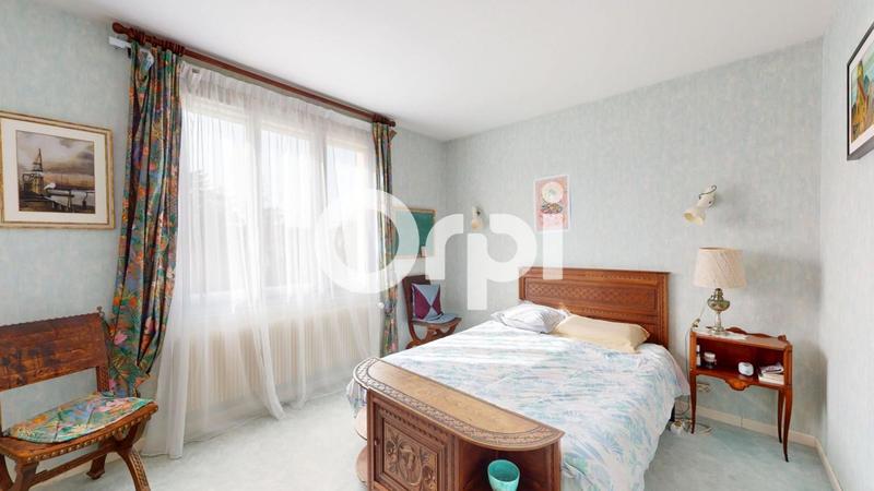 Maison - 200 m² - 7 pièces