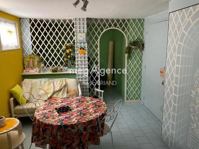 Maison traditionnelle - 137 m² - 4 pièces