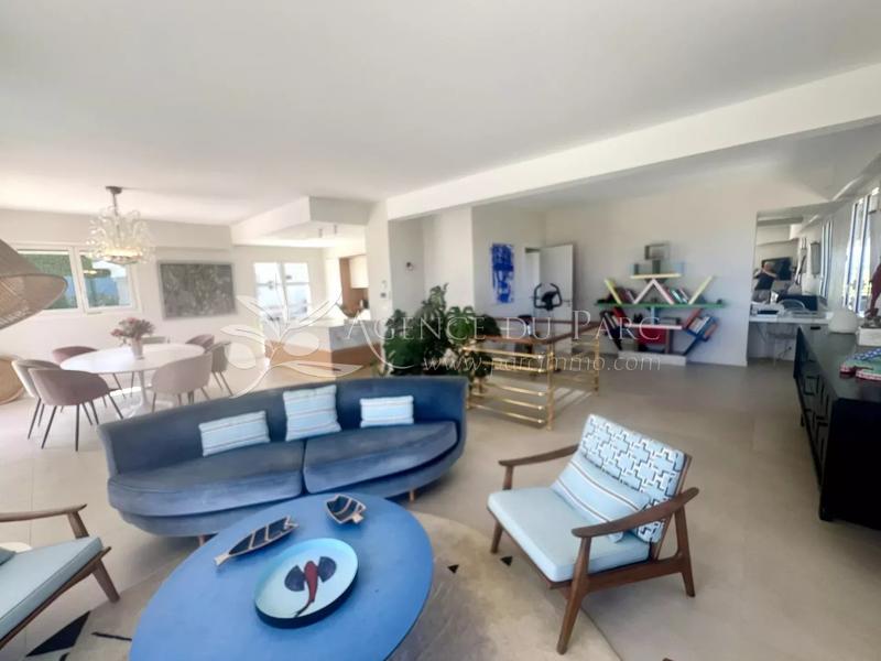 Maison - 174 m² - 6 pièces