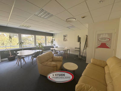 Bureau - 100 m² - 4 pièces