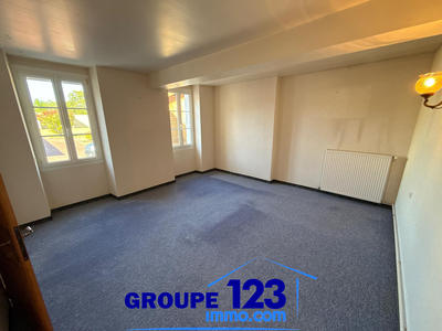 Maison - 175 m² - 8 pièces