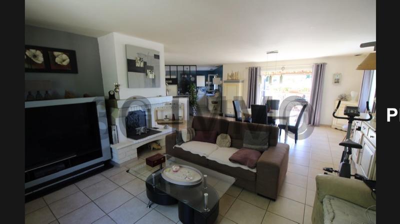 Villa - 193 m² - 8 pièces