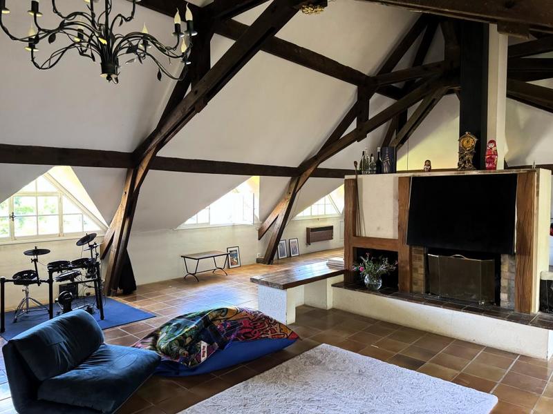 Maison - 300 m² - 9 pièces