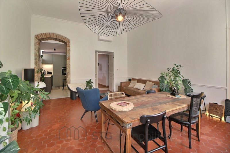 Appartement - 98 m² - 3 pièces