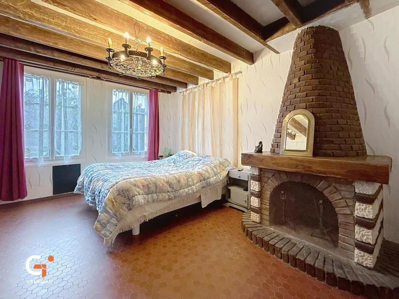 Maison - 140 m² - 9 pièces