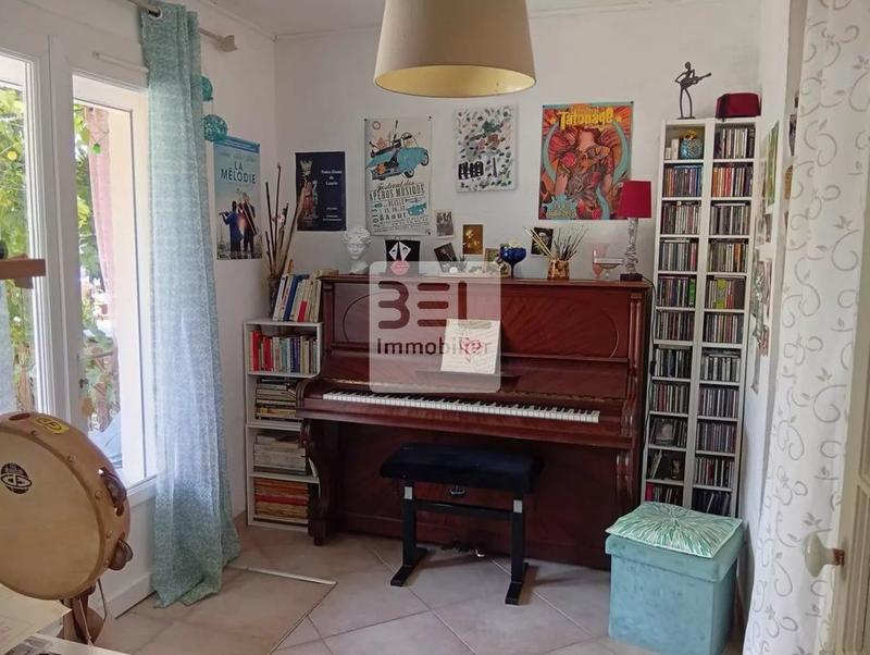 Villa - 107 m² - 6 pièces