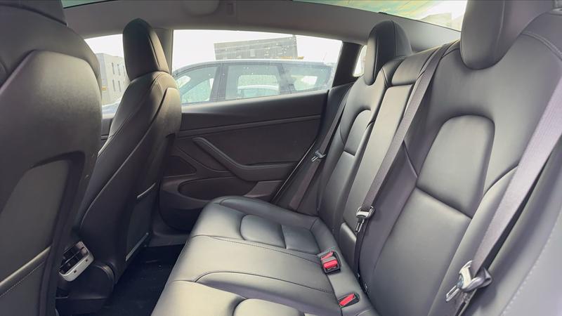 Tesla Model 3 328 Standard Range Plus