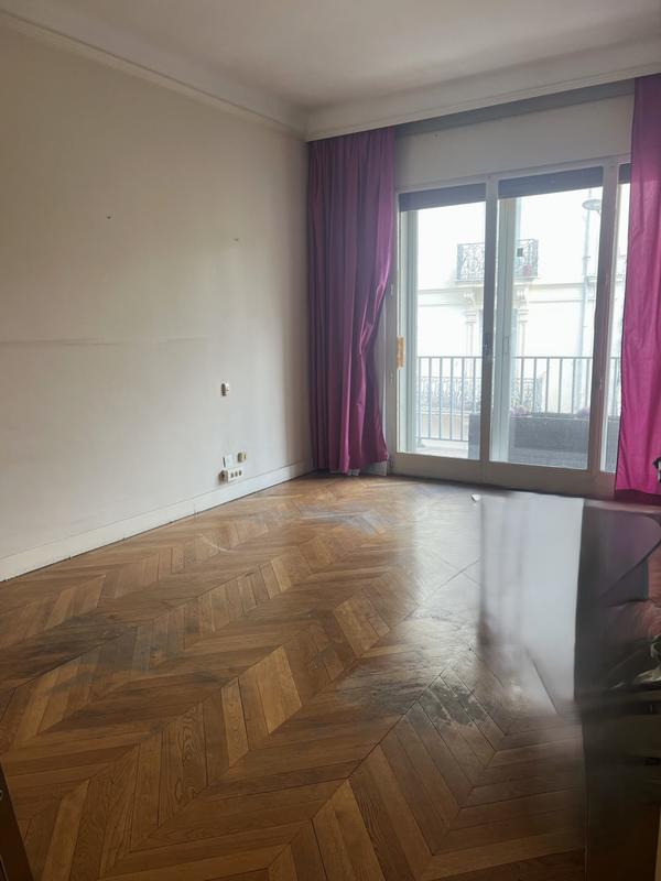 Appartement - 184 m² - 5 pièces